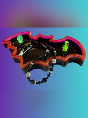 Handmade Resin Glitter Bat Trinket Tray Pink + Black